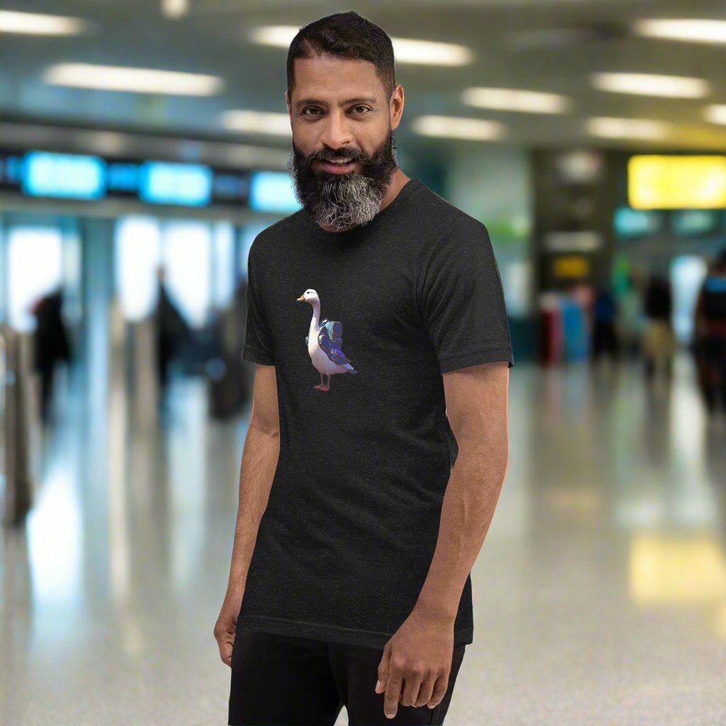 Goose on the loose Unisex t-shirt